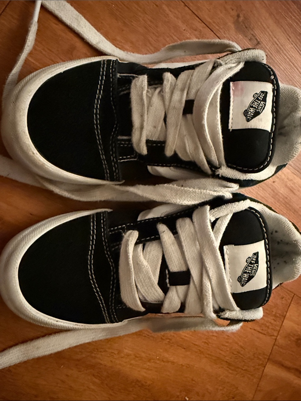 Vans Kids Black & White Low-Top Skate Sneakers
Comes w/ Box!!!!! - Picture 2 of 9